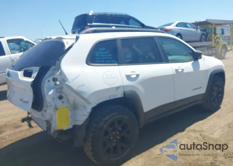 2014 Jeep Cherokee Trailhawk z USA, uszkodzony, nr VIN 1C4PJMBSXEW236807